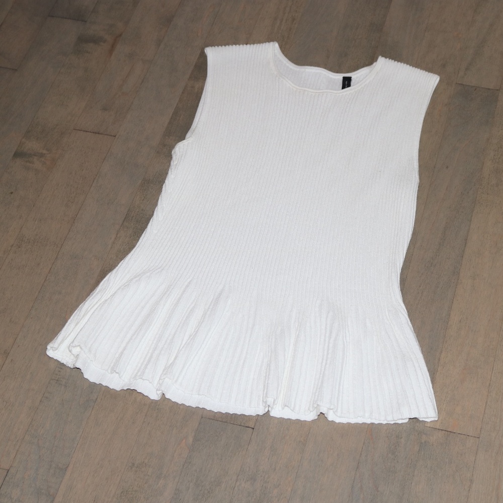 THEORY White Peplum Top - Picture 3 of 5